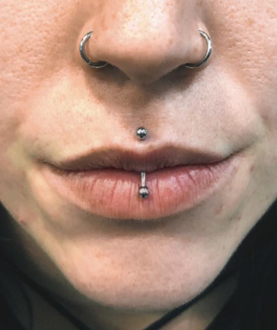 Greka piercing 8
